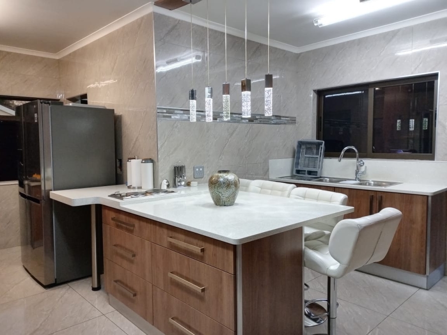 4 Bedroom Property for Sale in Baillie Park North West